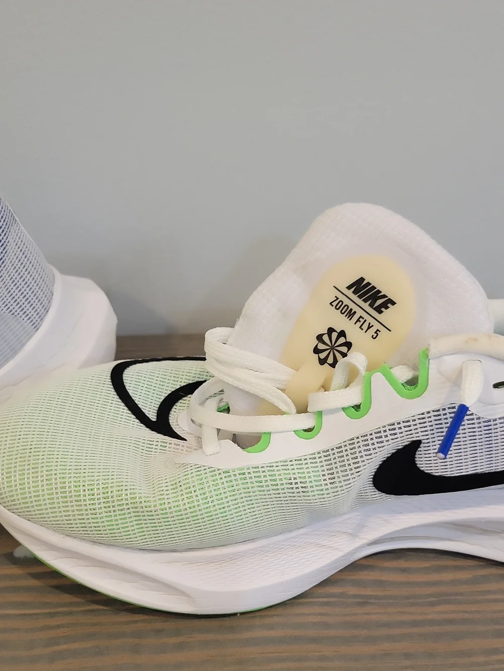 Nike Zoom Fly 5 Running Shoe - White, Green, Black